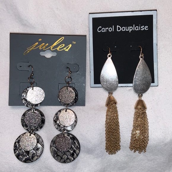 Jules and Carol Dauplaise Jewelry - 💥$10 SALE💥 Set of 2 NEW Dangling Designer Earrings